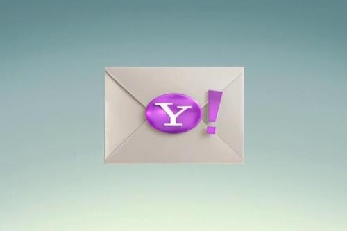 3/4 nhân viên Yahoo “tẩy chay” Yahoo Mail. Theo AllthingsD, chỉ có 1/4 nhân viên Yahoo tuân thủ yêu cầu chuyển từ Microsoft Outlook sang Yahoo Mail. Còn 3/4 nhân viên còn lại vẫn dùng Microsoft Outlook, dù các giám đốc Yahoo thúc giục nhân viên sử dụng dịch vụ email và tìm kiếm riêng của công ty như một “nguyên tắc”.